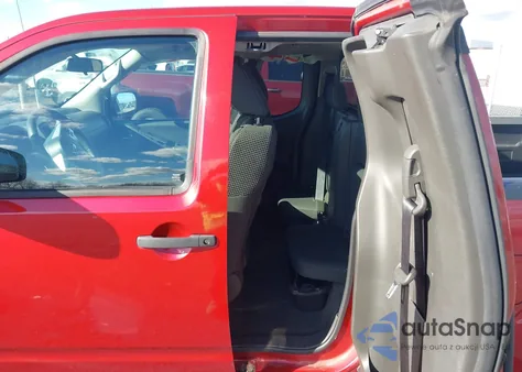 2017 Nissan Frontier Desert Runner z USA, uszkodzony, nr VIN 1N6DD0CU0HN740471